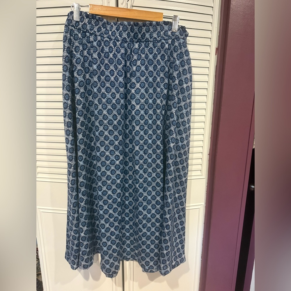 Ann Taylor A-Line Maxi Skirt in White and Blue